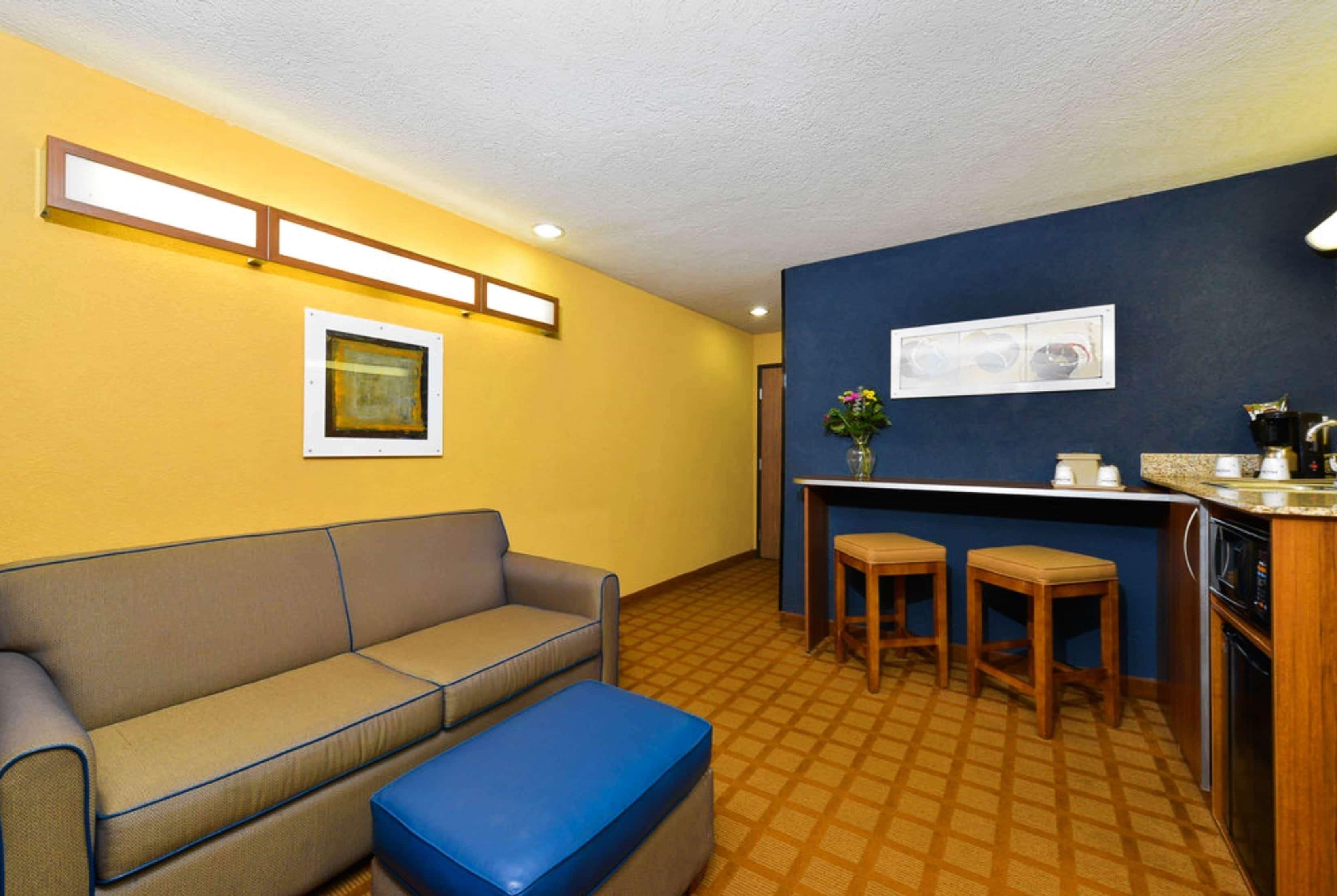 Microtel Inn & Suites By Wyndham New Braunfels I-35 Eksteriør bilde