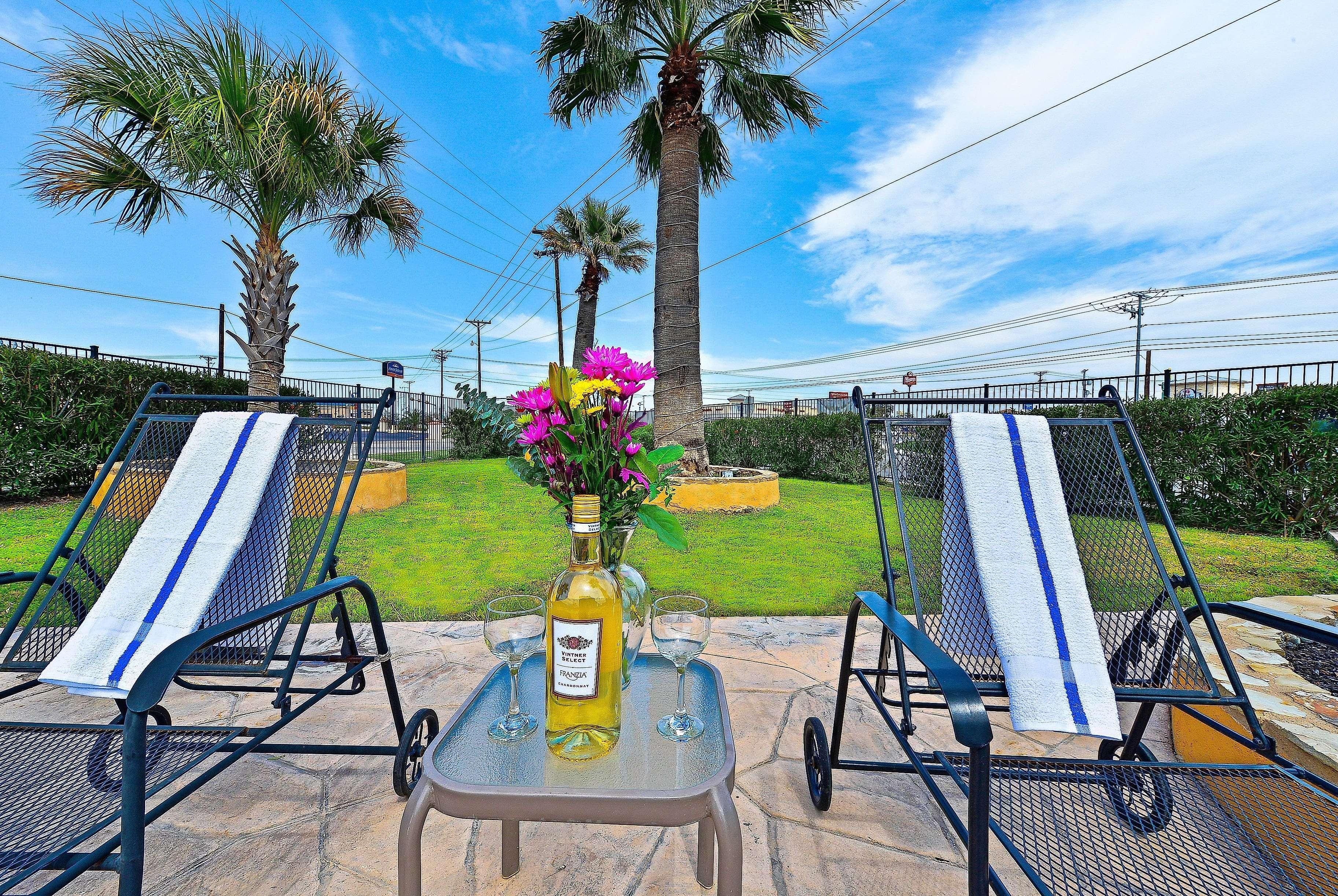 Microtel Inn & Suites By Wyndham New Braunfels I-35 Eksteriør bilde