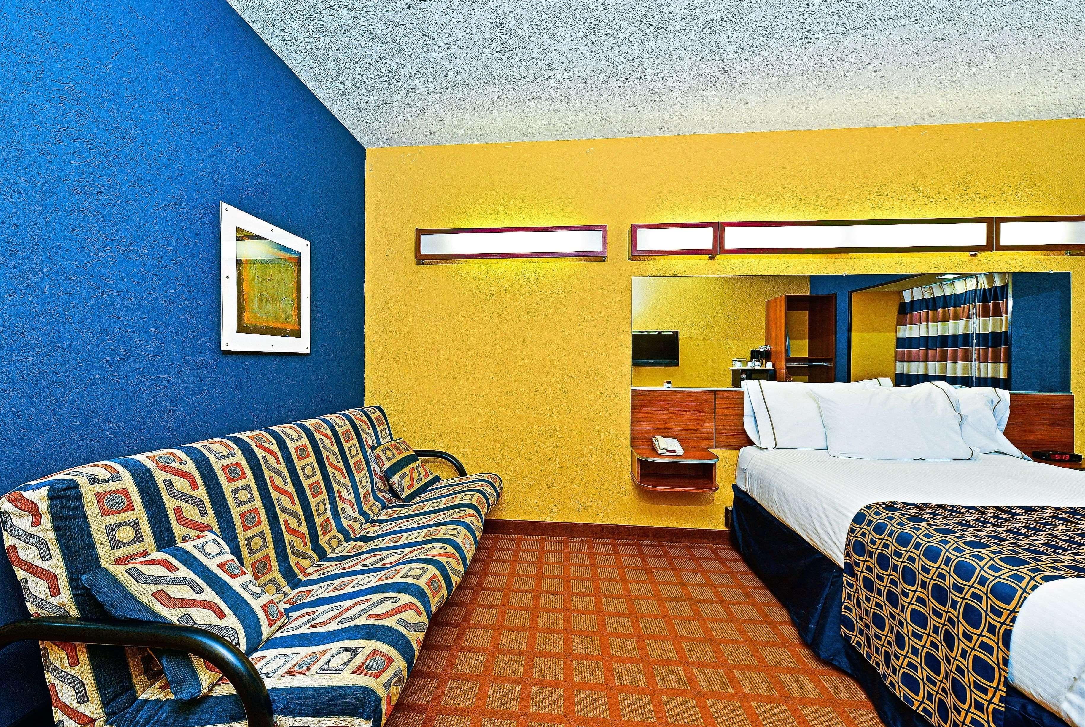 Microtel Inn & Suites By Wyndham New Braunfels I-35 Eksteriør bilde