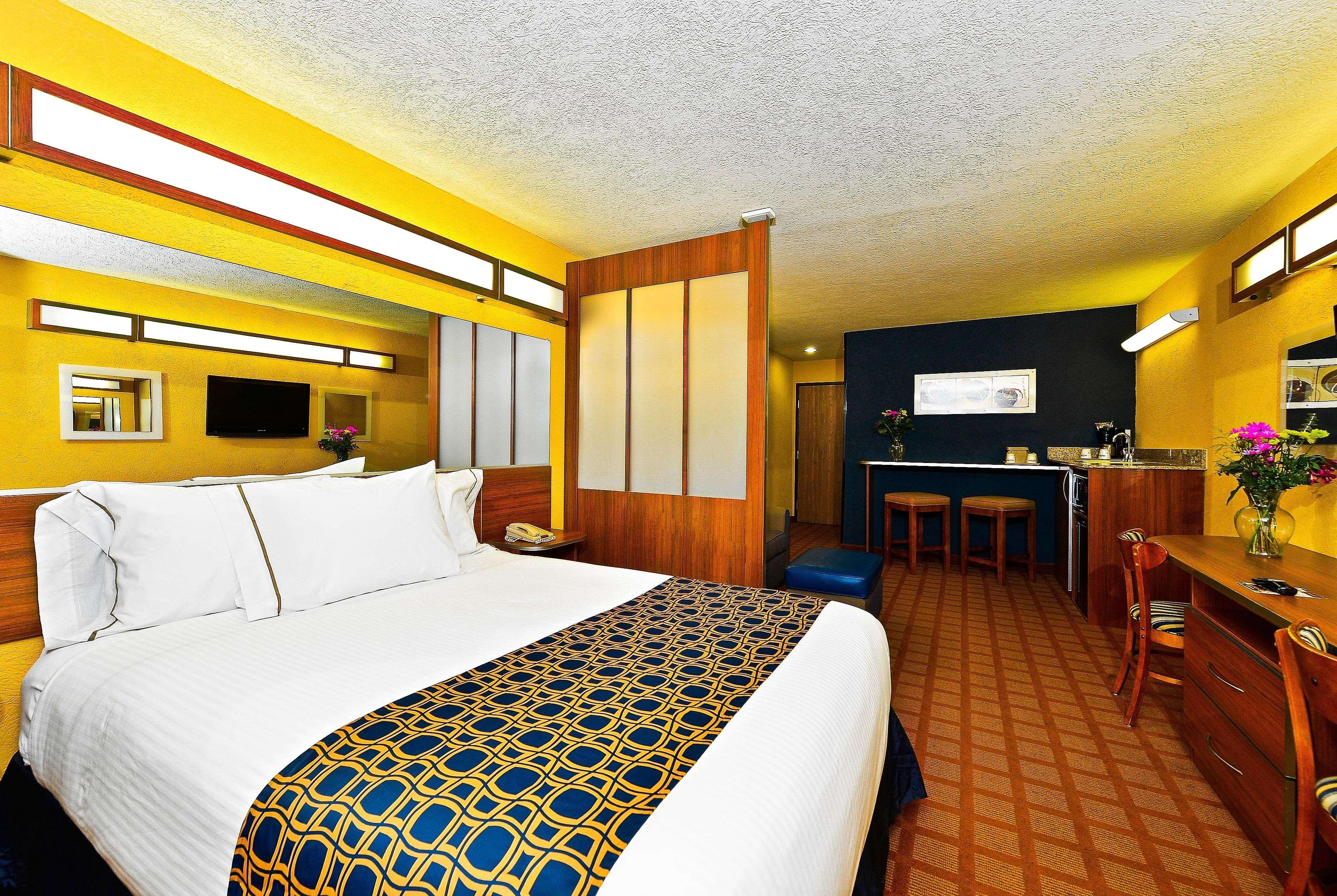 Microtel Inn & Suites By Wyndham New Braunfels I-35 Eksteriør bilde