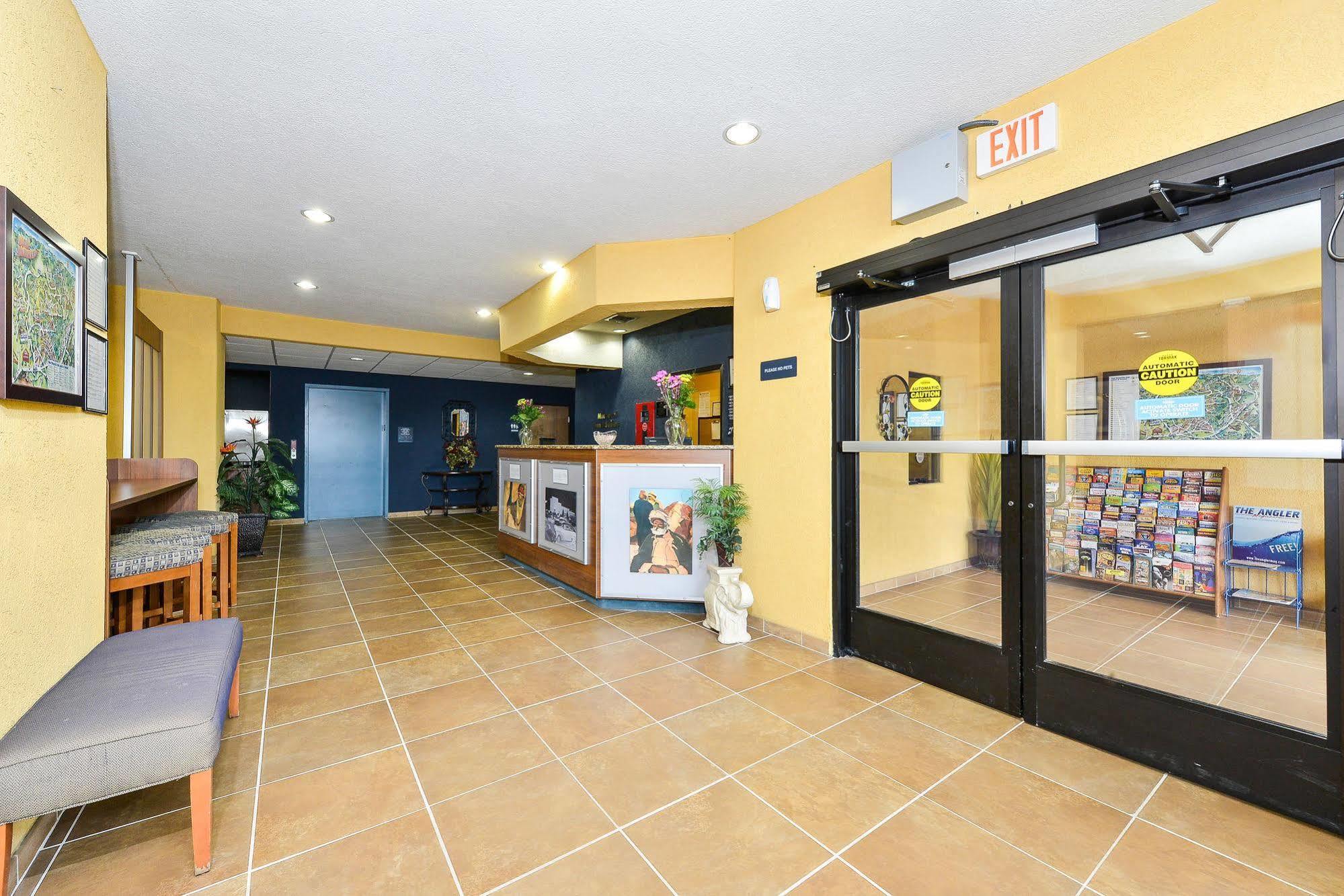 Microtel Inn & Suites By Wyndham New Braunfels I-35 Eksteriør bilde