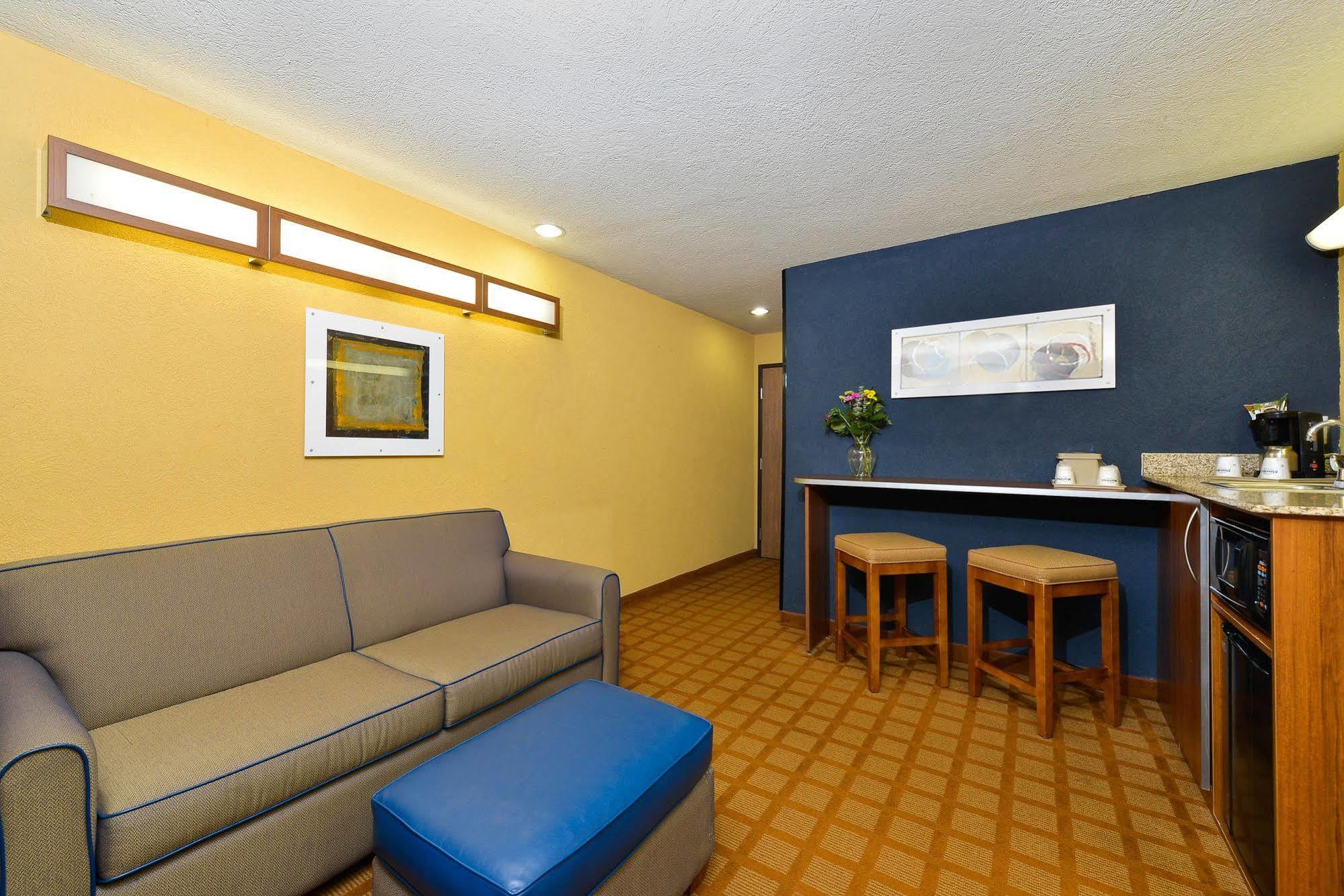 Microtel Inn & Suites By Wyndham New Braunfels I-35 Eksteriør bilde